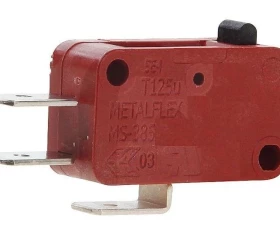 Снимка на 447КМ02 Микропрекъсвач 3 извода 16А